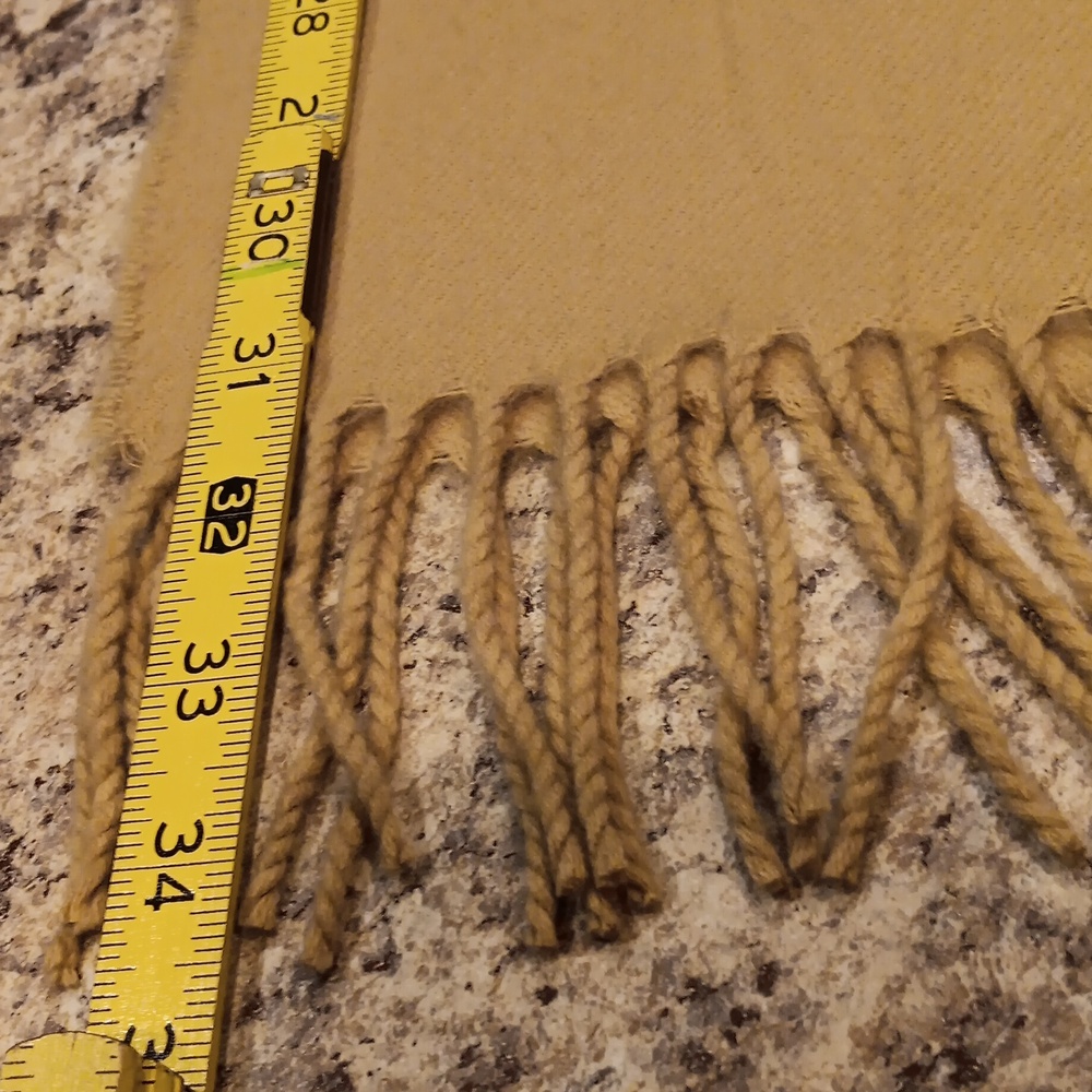 100% cashmere scarf  68 inches long - Picture 3 of 3